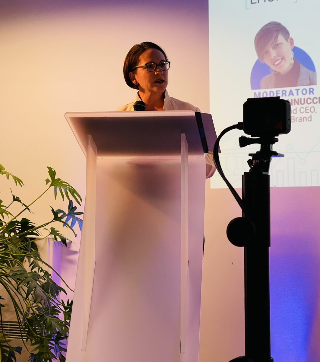 Sarah Brook tweet media