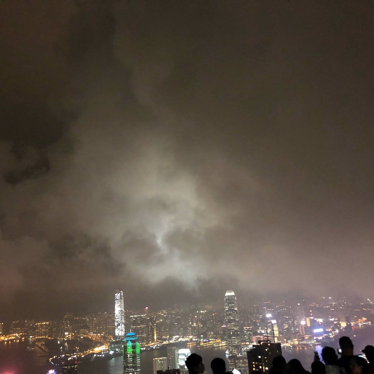 davikana's tweet photo. Hong Kong Taiping Peak https://t.co/T4ykN1peiA