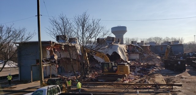 DCDGS's tweet photo. Last month, we delivered the new 801 East Men's Shelter in #Ward8. The facility has vital client services like a computer lab, barbershop, and more, supporting @MayorBowser's promise to reduce homelessness. Now, the demolition work of the former Men's shelter is done! #DGSBuilds https://t.co/VeZC5ErToL
