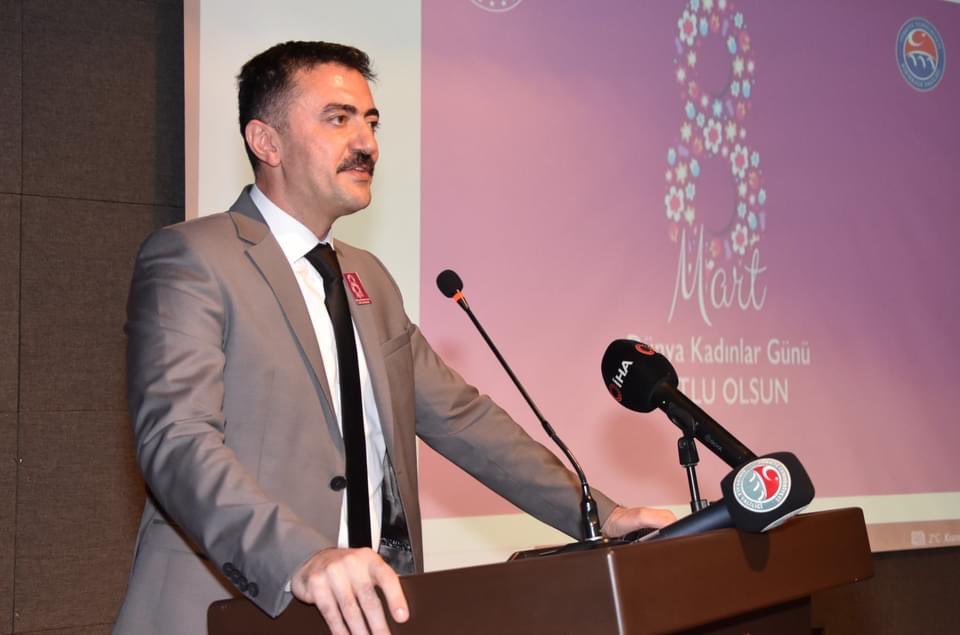 TekbBulent's tweet photo. Eğer geleceğin büyük Türkiye'sini inşa edeceksek bunu kadınlarımızla birlikte yapacağız. Başta şehit eşlerinin, şehit annelerinin, en yakınımızdan başlayarak ailemizdeki, ilimizdeki, ülkemizdeki ve tüm dünyadaki  kadınların '8 Mart Dünya Kadınlar Günü'nü tebrik ediyorum. https://t.co/32FIPo9O23