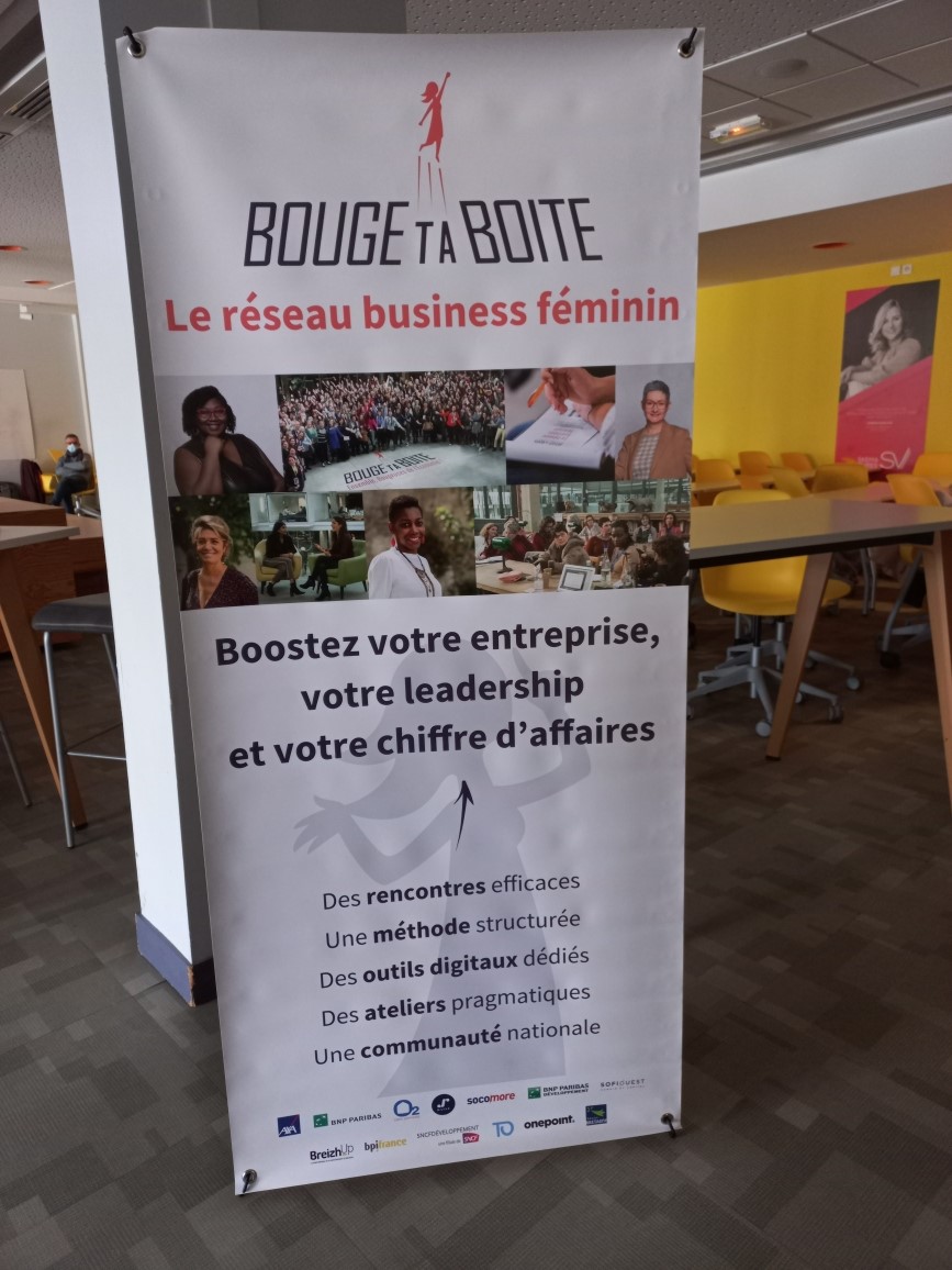 SMSFactor's tweet photo. Mélissa est à la journée du 8 mars de @bougetaboite !
Ateliers, intervenants, partenaires, ça bouge à Sophia Antipolis. 📱
#smsfactor #startup #saas #communication #digital #networking https://t.co/KS5k62ALH7
