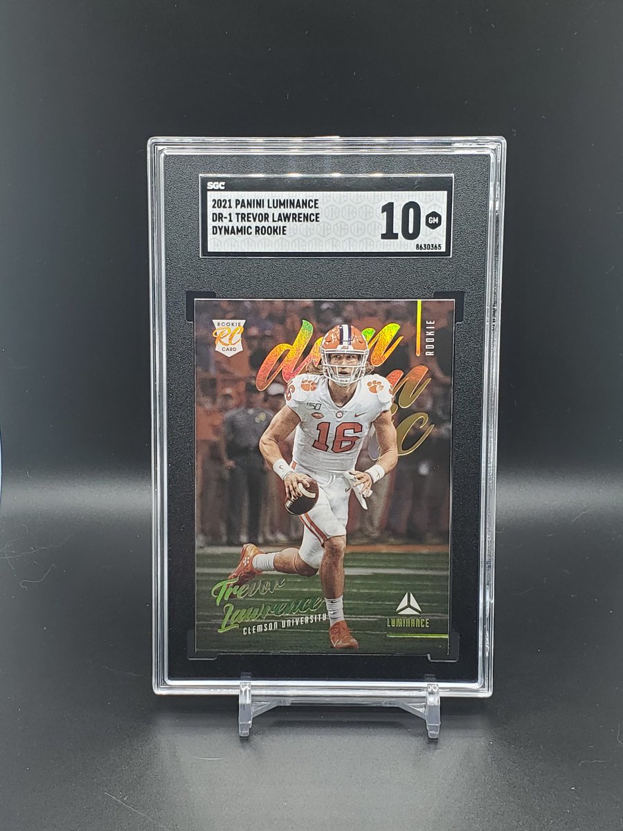 JudgeFemUp's tweet photo. Day 13: Trevor Lawrence
SGC 10 Luminance Dynamic Rookie
@Trevorlawrencee
#PCShowcase
#ICollect https://t.co/wHrZ34YO9C