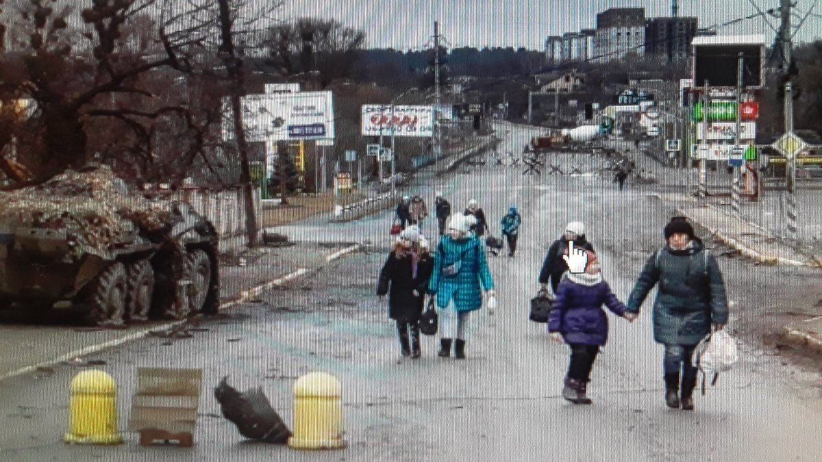 ArturoC69755641's tweet photo. #Cojedes|12:16pm| Ucrania comienza la evacuación de civiles de Irpin. #mar08 @Class987FM @pedrolinares01 @tomaraujo28051. https://t.co/bHe1aDSha9
