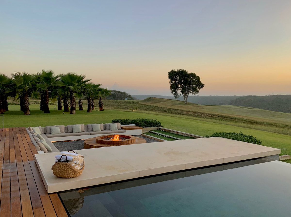 ArchAlReem's tweet photo. Interior spaces and the swimming pool, offering exceptional views of the Golf Course and towards the other side looks at an Interior Patio.

La Romana, Dominican Republic. 

#interiordesign #architecture #تصميم_داخلي #تصميم_معماري https://t.co/7Xlxc5dzmq