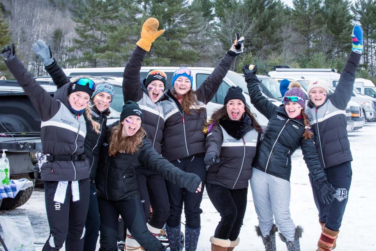 smcathletics's tweet image. #InternationalWomensDay 💜

📷 @Jlaskarzewski1 &amp;amp; Kristin Halligan P'22 #smcpks