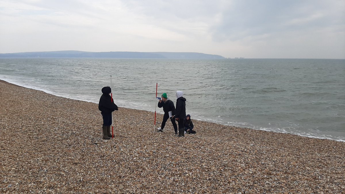 PangCollGeog's tweet photo. Upper Sixth out and about on the south coast today. Mapping sediment cells in March sunshine.  #pangbourne #fieldwork #alevelgeography https://t.co/9ZkiCqe2Ex
