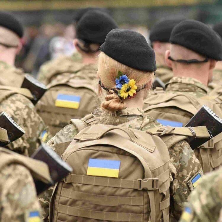 GordGray22's tweet photo. 🇺🇦 🇨🇦On This IWD, Women Are Full Of Strength, Courage and Determination Far and Wide. 
"A Picture Is Worth A Thousand Words." 🇺🇦🇨🇦 https://t.co/Aq9KkXeTo7