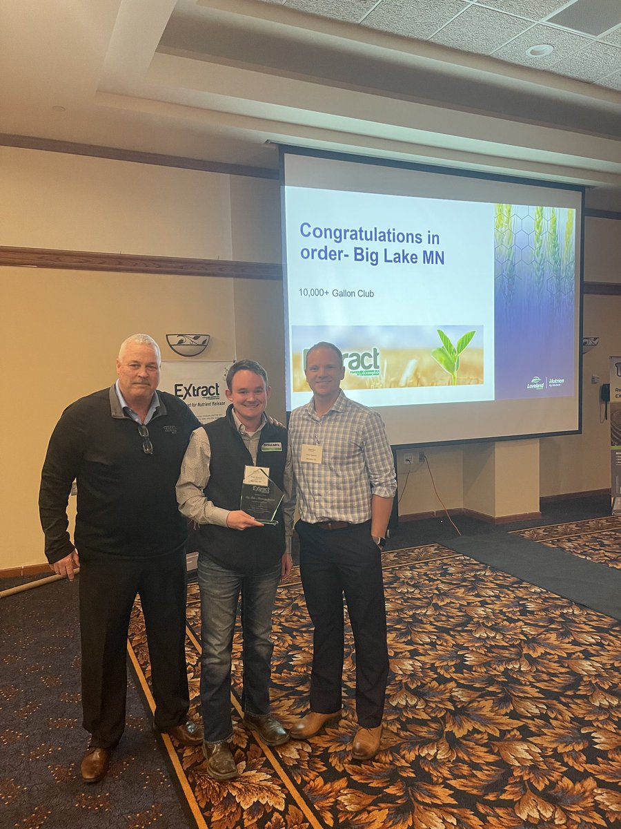 <a href="/bradleybischof/">Brad Bischof</a> <a href="/NutrienAgRetail/">Nutrien Ag Solutions</a> Big Lake, Minnesota accepts #Extract performance award for passing 10,000 gallon volume mark. Well done! <a href="/AOeding/">Andy Oeding</a> <a href="/Kjellsen10/">Gabriel Kjellsen</a>
