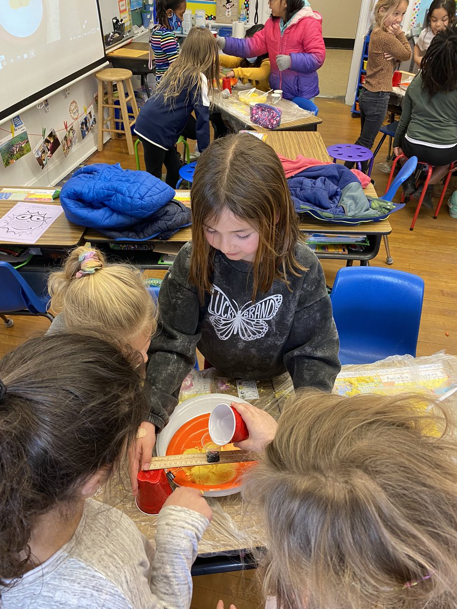 MrsTFort's tweet photo. Having fun learning about Erosion with Mystery Science! #learningisfun @WanamassaElem https://t.co/tVkPlO1BUJ