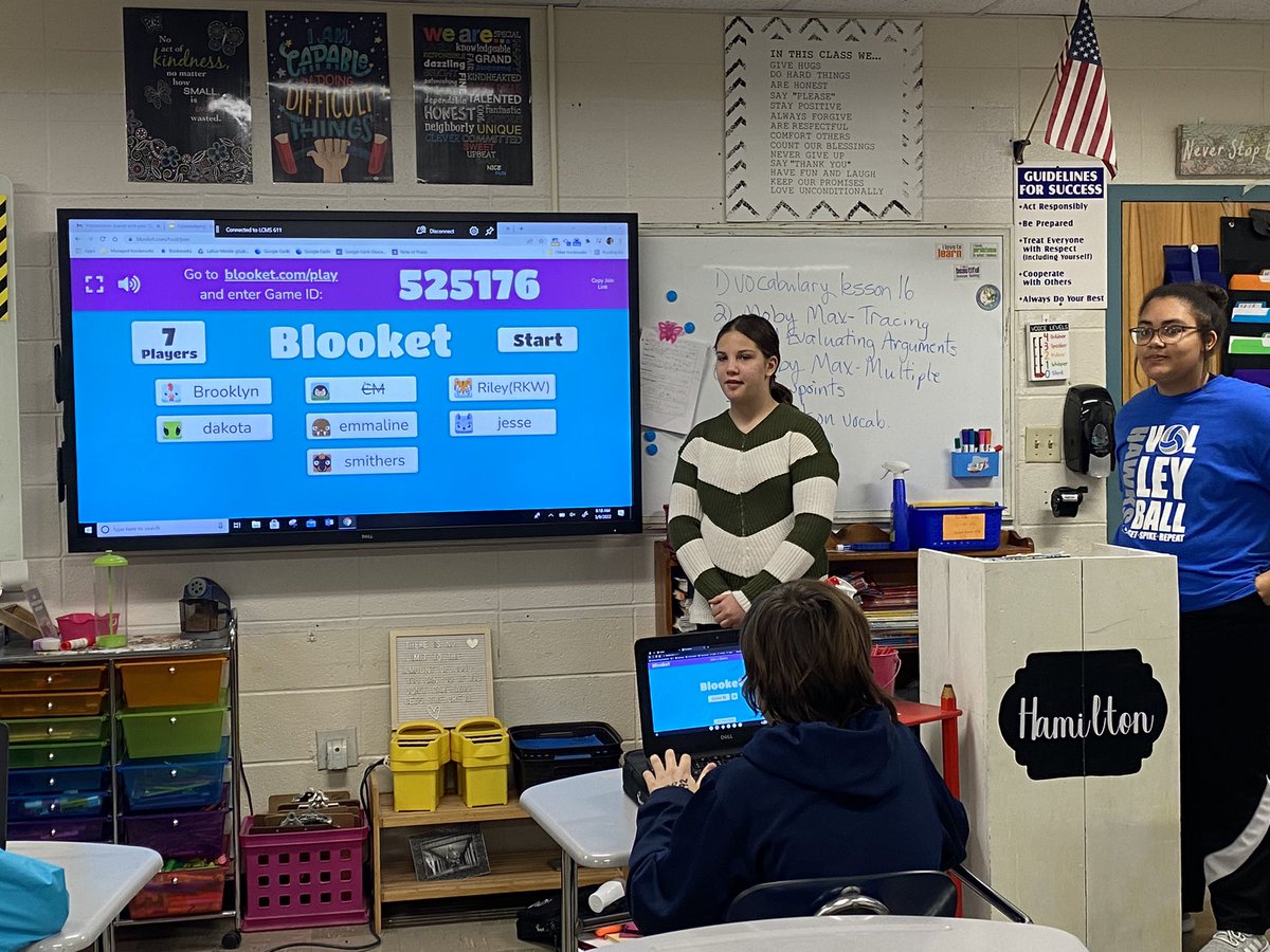 LCMSHawks's tweet photo. Check out our LCMS Girl Scouts educating our 6th graders on online etiquette and cyber bullying.  Our girls leading the way! https://t.co/X4quLziOYu