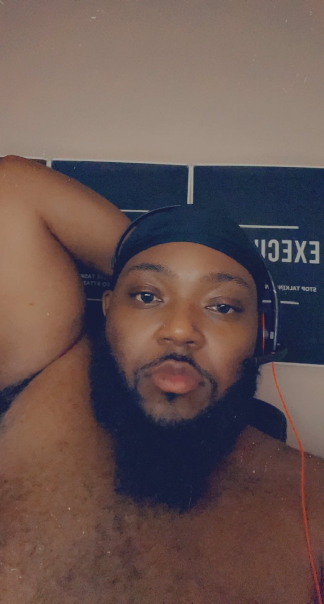 farrell_frazier's tweet photo. I love working from home. Naked all day. #bigboytwitter #beardedguy #selflove https://t.co/pk8X37WbGv