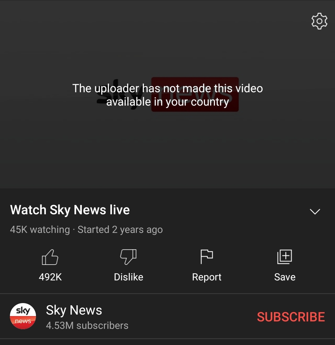 Elroc's tweet photo. @SkyNews The youtube stream is suddenly unavailable in South Africa. What gives? https://t.co/fYzRB7b600