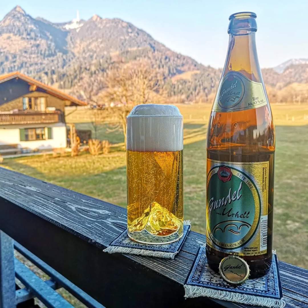 brunnenbraeu's tweet photo. Brauerei Gundel - Gundel ... Urhell (***) 4,9%
#beerwithaview #beeronthecarpet #derbergimglas
#gundel #brauereigundel #gundelurhell #urhell https://t.co/UctkVBqSSU