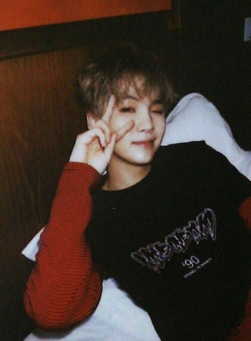 katie44517825's tweet photo. Happy birthday grandpa yoongi! I hope you get in a good nap today and that your birthday is one filled with happiness 💜💜#HappyBirthdaySUGA #AlwaysWithMinYoongi https://t.co/FDOkrDYSLx