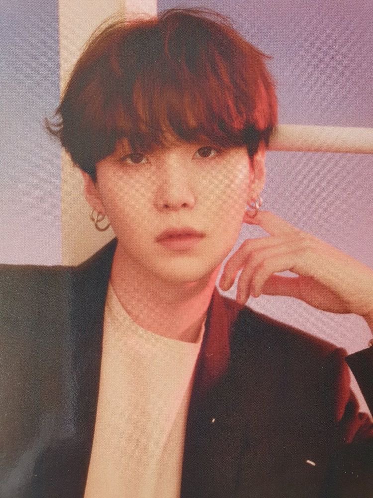 katie44517825's tweet photo. Happy birthday grandpa yoongi! I hope you get in a good nap today and that your birthday is one filled with happiness 💜💜#HappyBirthdaySUGA #AlwaysWithMinYoongi https://t.co/FDOkrDYSLx