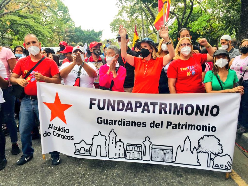 fpatrimonioccs's tweet photo. Fundapatrimonio ente adscrito a la Alcaldía de Ccs presente en la marcha del día internacional de la Mujer, la fuerza trabajadora mujeres y hombres juntos en un solo bloque mostrando la alegría, el amor y la paz que nos caracteriza.
#MujerEsPatria
@NicolasMaduro 
@gestionperfecta https://t.co/USiulYBdDa