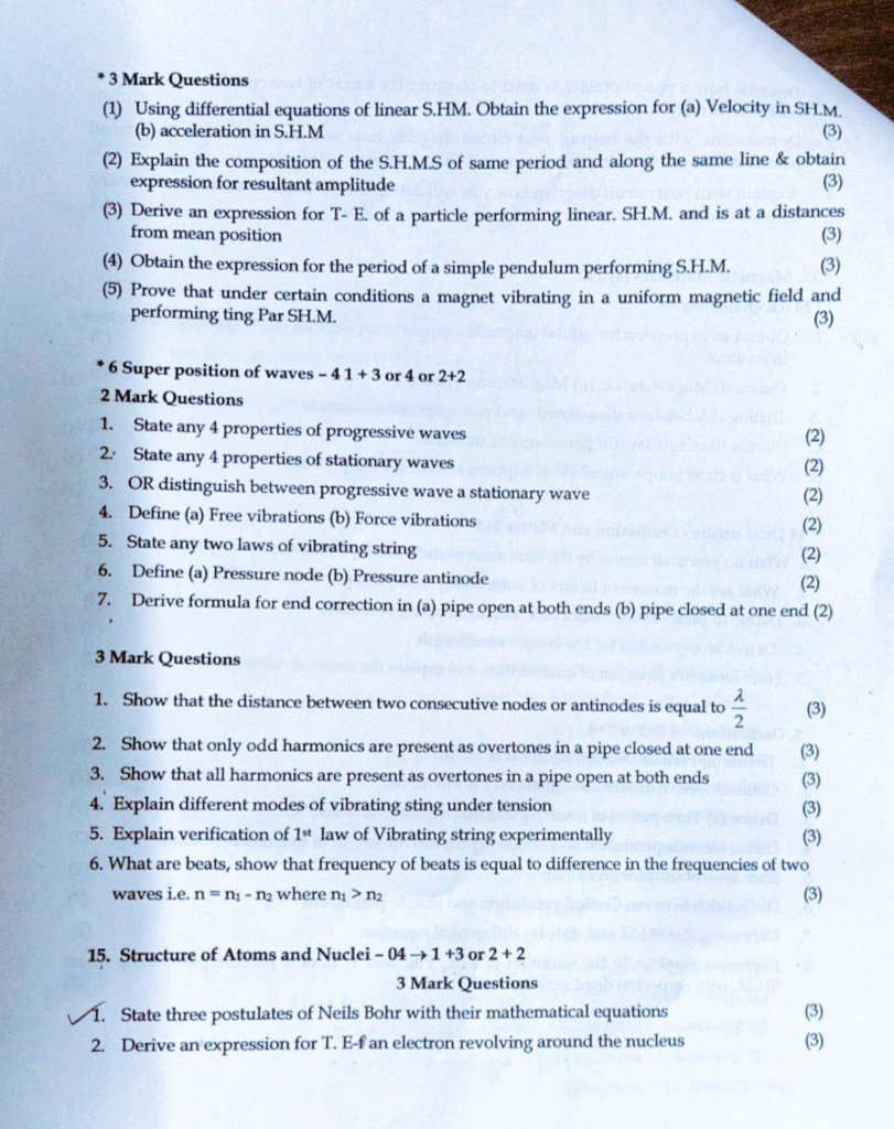 YashGangan5's tweet photo. Hello !
Jisane kuch bhi nahi padha!!
 Oo 1 din me kya  hi padh lega !
Esaka tension mat lo , I AM HERE 
May aapko de raha hu Important 
Question for Physics 
So ye padh lo , pass to ho jaoge ,easy !!
No tension !😁
For all chapters question DM me . https://t.co/uWJBettCBc
