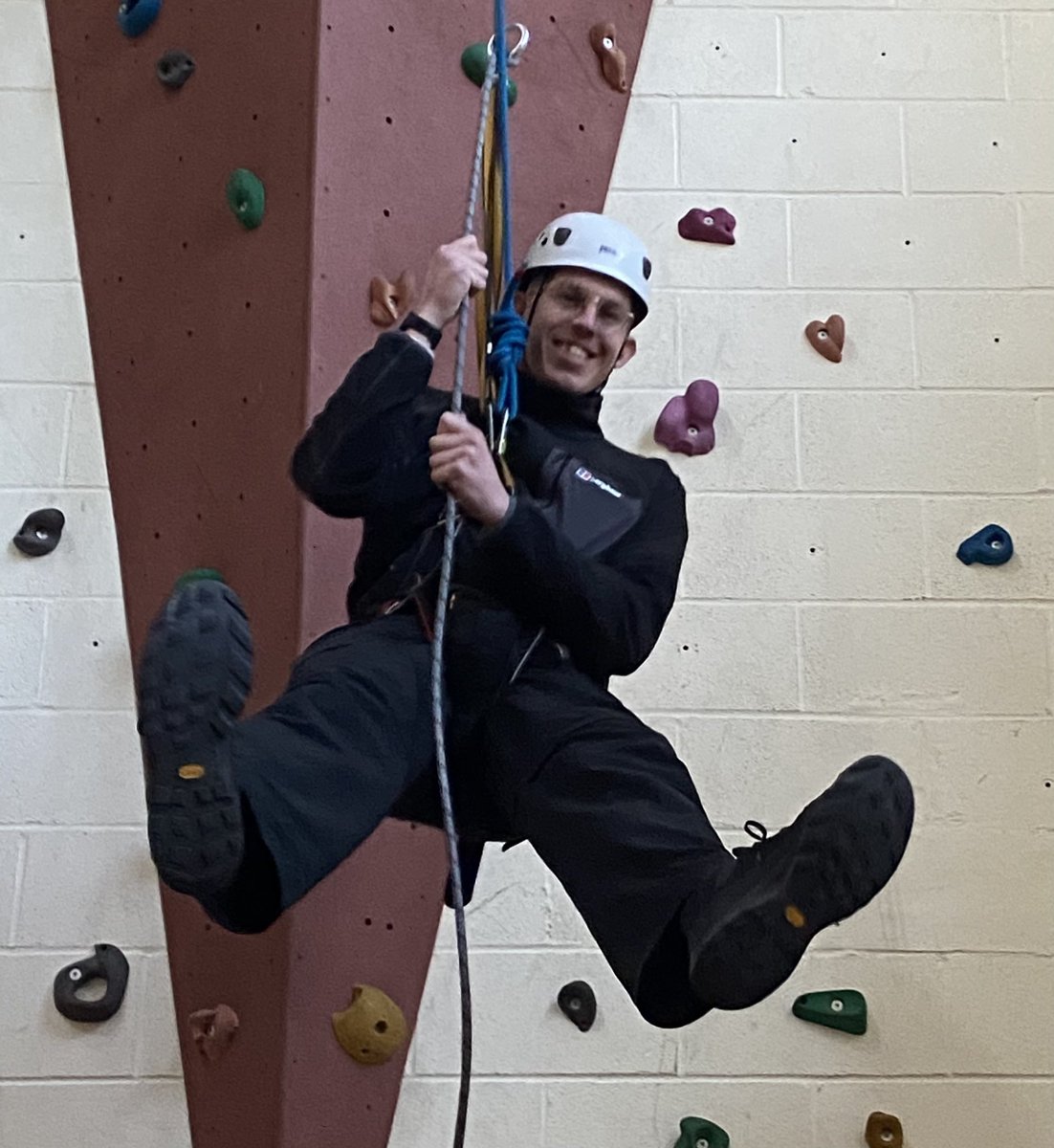 GarfinMrs's tweet photo. Some more from class 8 @StJohnVianneySc climbing today @BendriggTrust lots of our class were nervous about these activities but everyone did each one - including the staff ! @mrdumville #teamwork #climbing #autism #challenge #alternative_thinking https://t.co/8NcVZELcPP