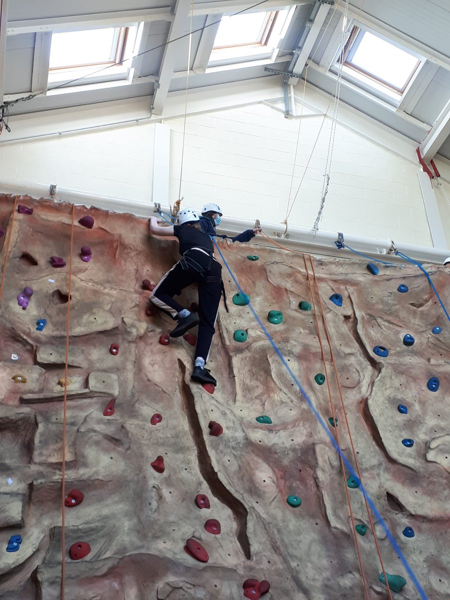 GarfinMrs's tweet photo. Some more from class 8 @StJohnVianneySc climbing today @BendriggTrust lots of our class were nervous about these activities but everyone did each one - including the staff ! @mrdumville #teamwork #climbing #autism #challenge #alternative_thinking https://t.co/8NcVZELcPP