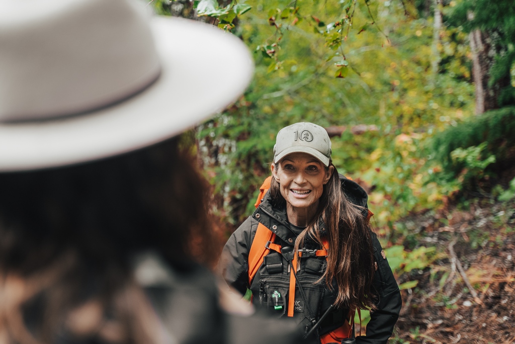 International Women's Day only comes once a year, but we're grateful for our team of knowledgeable women every day! 

Read the feature below on our guide Ellie Lamb!

bit.ly/3KhADEp

📸 <a href="/drinkteatravel/">Oksana St John</a>

#InternationalWomensDay #Grizzlybearwhisperer #tweedsmuirparklodge