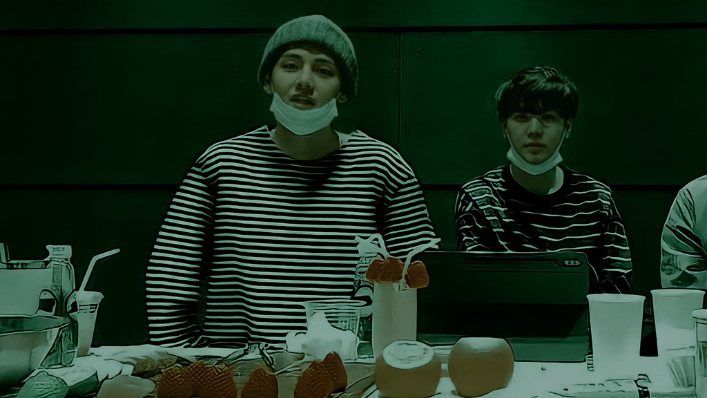 _greentae's tweet photo. "𝘞𝘪𝘵𝘩 𝘵𝘩𝘦 𝘵𝘸𝘰 𝘰𝘧 𝘶𝘴, 𝘵𝘩𝘦 𝘸𝘰𝘳𝘭𝘥 𝘪𝘴 𝘯𝘰𝘵𝘩𝘪𝘯𝘨 𝘴𝘤𝘢𝘳𝘺"

수많은 날 둘이면 세상도 무섭지 않아

AgustD HappyBirthdaySUGA #SUGA https://t.co/ikDpzl7O33