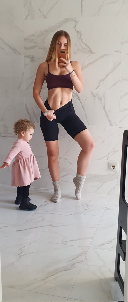 HDolke's tweet photo. Happy International Womens Day 🌸 Heres to uplifting women together in this world, supporting one another and getting us all to feel confident!

And heres all to the incredible mamas out there raising their kids. Ill be raising a strong, independent little lady https://t.co/hZa36Eu8W4