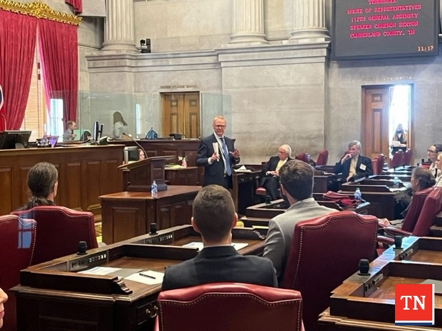TNDeptofFandA's tweet photo. Deputy Governor, F&A Commissioner Butch Eley welcomed @AIAMidTN @AIATennessee to the state capitol today, emphasizing that the state believes capital is a good investment to move the state forward without growing the base budget. #BestManagedState #TeamTN https://t.co/oF5j2D42to