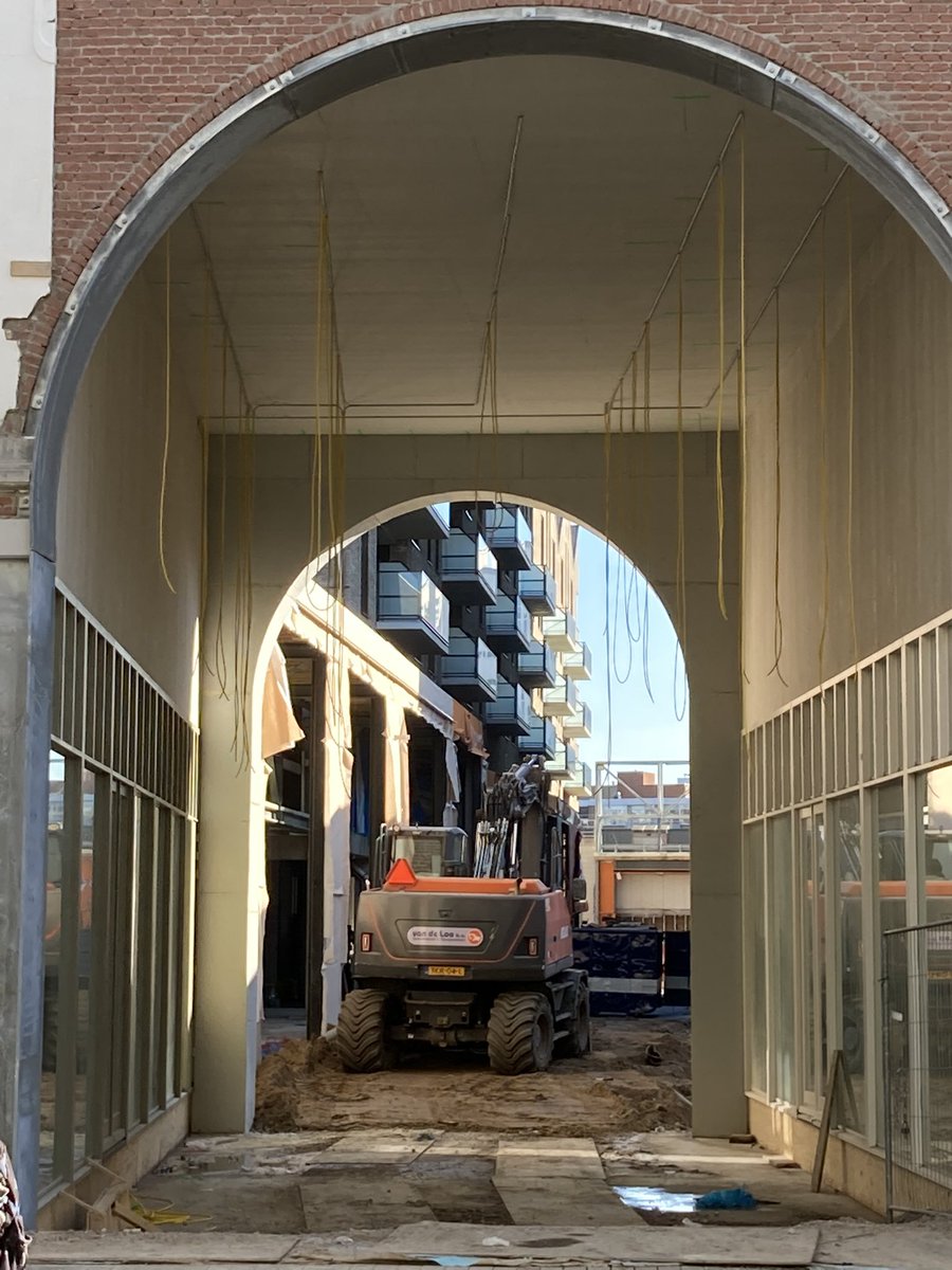 driaan_vd_Sande's tweet photo. Vandaag met collega’s,  ontwikkelaar #neoo en bouwcombinatie #winkelrondjeTilburg bekeken; wordt gaaf 👍 https://t.co/SGe6DsfMs3