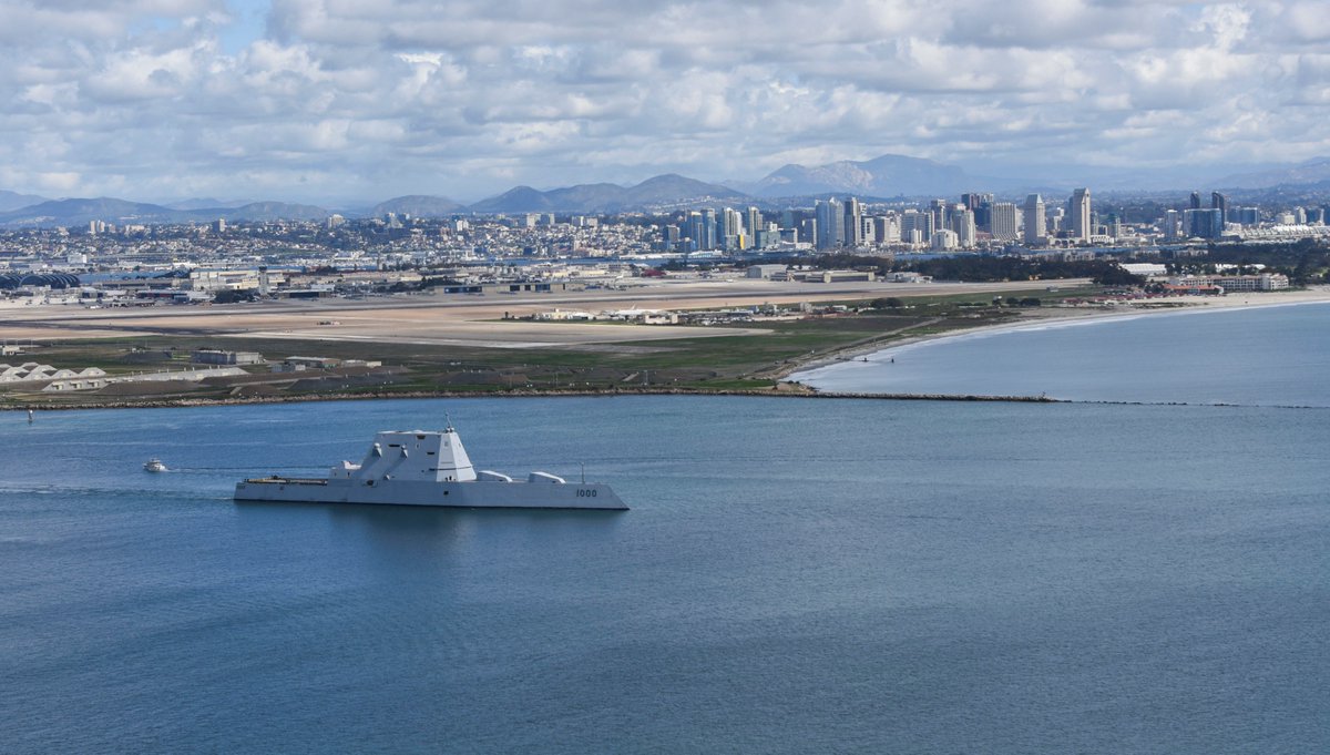 USN_Submariner's tweet photo. 3 years ago today, first in class guided-missile destroyer USS Zumwalt (DDG 1000) departed San Diego for her first operational deployment. #USNavy #PACFLT #ZRON1⚓️🇺🇸 https://t.co/LpeDv8hLUt
