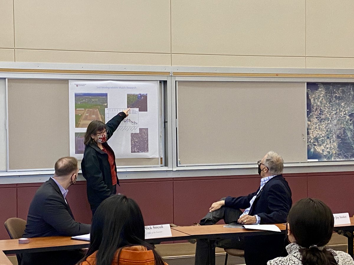 WSU_NWREC's tweet photo. On Monday, Governor @JayInslee visited NWREC to hear about our research on biodegradable plastic mulch and the Long Term Ag Research and Education (LTARE) plots part of the Washington Soil Health Initiative (WaSHI) @WSU_SoilHealth. Thank you, Governor, for your time and interest! https://t.co/8WFk3UWnjo