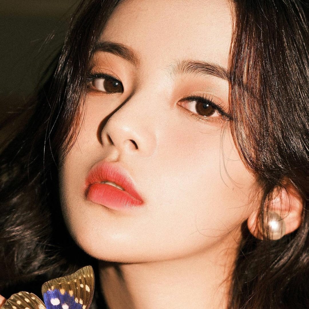JungYooJinBRA's tweet photo. 🌸 • FELIZ DIA DA MULHER !! 

Como hoje é um dia muito especial, gostaria de homenagear uma atriz muito especial, a Jang Chao Yue 

Para saber mais sobre esse maravilhosa siga a @Chaoyuebrasil 💜

#DiaDaMulherDramaland #FanbaseIndicaFanbase https://t.co/eGlnKXttkO