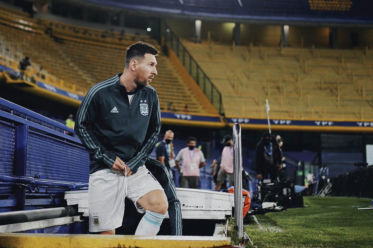 Volve10Riquelme's tweet photo. Messi vuelve al templo https://t.co/c7vqz6bTnH