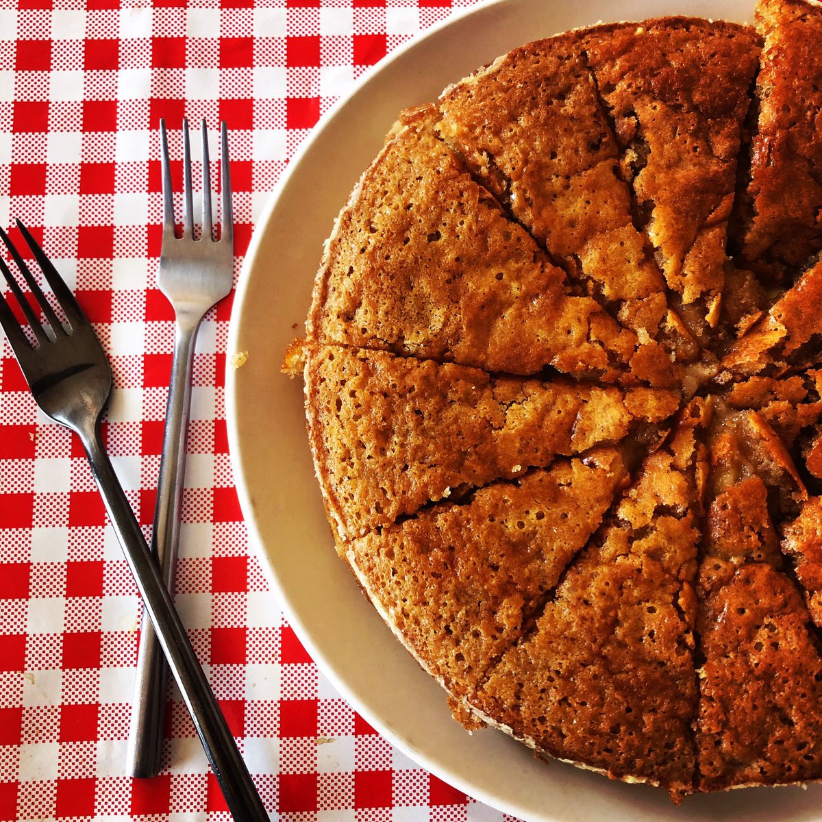Happy International Women’s Day! Probation teams across Kent Surrey and Sussex are doing fantastic work with women. We’ve developed more safe and holistic spaces and women are getting involved in positive activities. Women on probation made this Ukrainian dish #CookForUkraine
