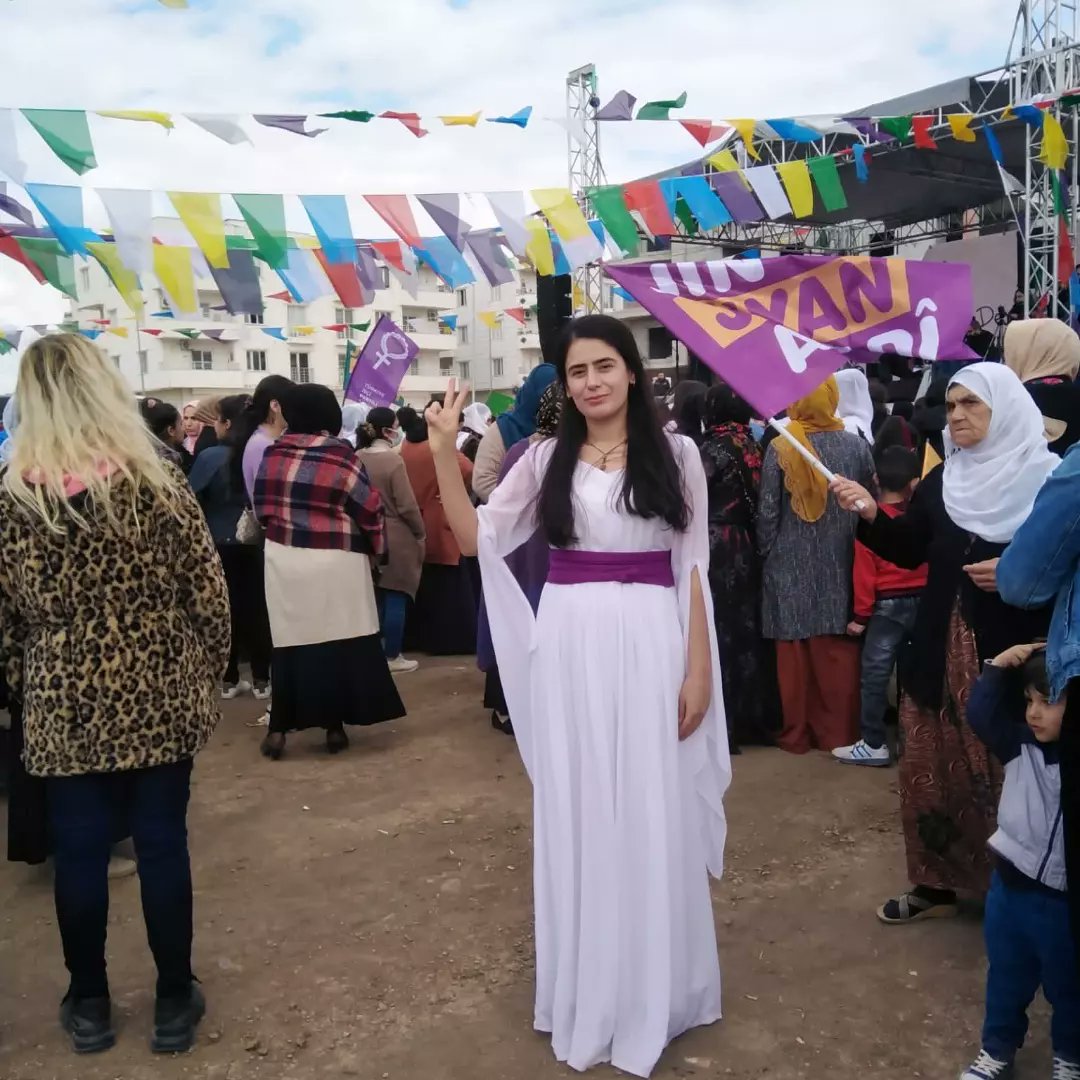 Marindinc's tweet photo. Özgür kadın, özgür yaşam, özgür toplum...Özgür bir dünya. 
8 ê adare roja jina https://t.co/szf9CntJkT