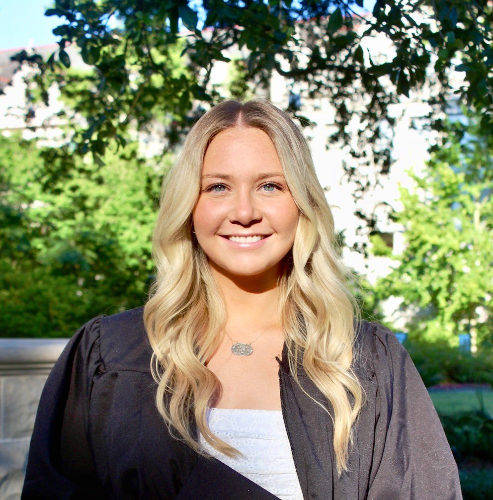 Romano_Law's tweet photo. #ExternofTheWeek Nicole Lynch is a 2L at @brooklynlaw where she is a member of the Moot Court Honor Society and the Brooklyn Journal of Corporate, Financial & Commercial Law. In her free time, Nicole enjoys spending time with friends and family and exploring new restaurants. https://t.co/zURpzQ5Zkn