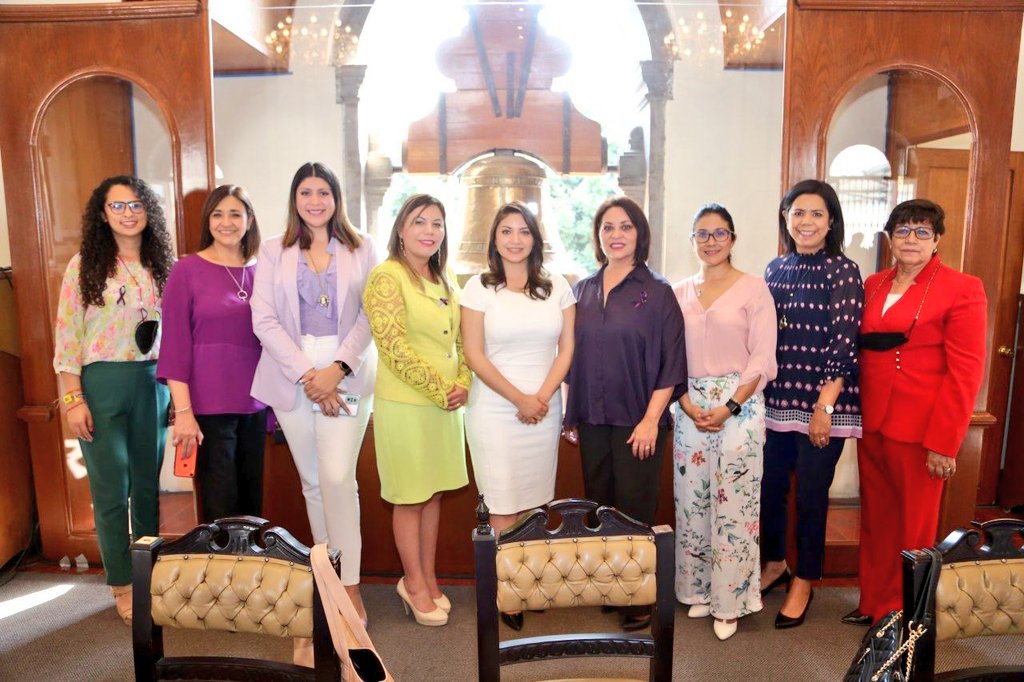 #Informamos En el marco de la Conmemoración del #Diadelamujer las regidoras de <a href="/PueblaAyto/">Puebla Gobierno de la Ciudad</a> nos unimos para brindar asesoría jurídica gratuita a mujeres todos los viernes 
Horario: 10:00am a 3:30 pm
Oficina: 4 ote No. 11 Col. Centro
#VaXLasMujeres