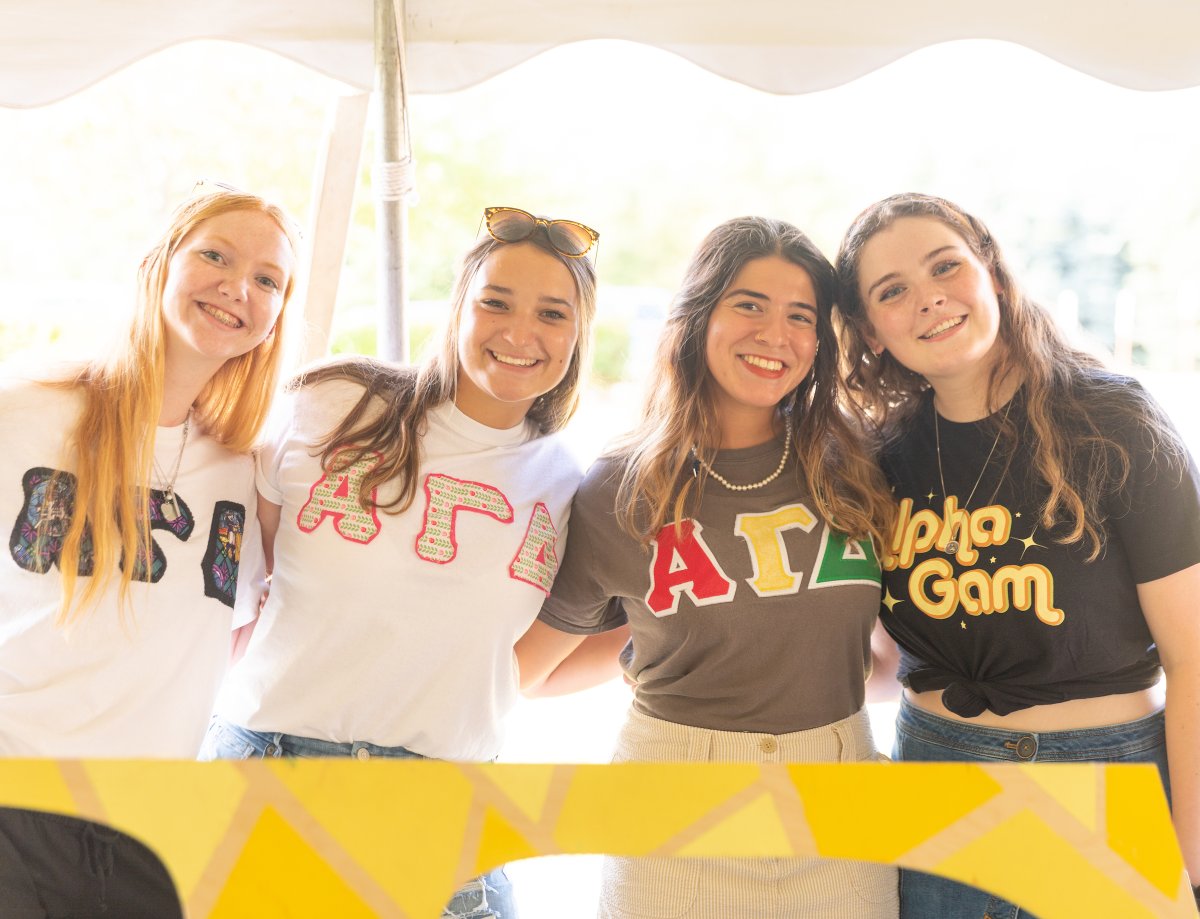 ValpoAdmission's tweet photo. Happy International Women’s Day to all the powerful and influential women who call Valparaiso University home – the students, faculty, staff and alumnae who inspire others and uplift our Valpo community! #IWD2022 https://t.co/cmLhCTGOuz