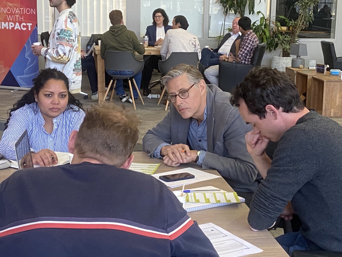 Hightechxl's tweet photo. Itโs been a very long 2 years, but today we welcomed REAL people to the LIVE #FasTrackathon. We have 50 in attendance, a total of 9 teams brainstorming ways to take 10 advanced technologies to market. After 4 virtual FTs, this โcomebackโ edition is a welcome change. ๐ #deeptech https://t.co/VC3AKL33mg