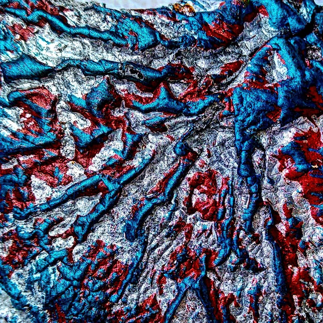 Every moment nature creates millions of living sculptures.  I rethought parasitic fungi and imagined them as mysterious, distant planets.  Only four pieces left foundation.app/collection/pla…
By purchasing my work, you will make an invaluable contribution to my development as an artist.