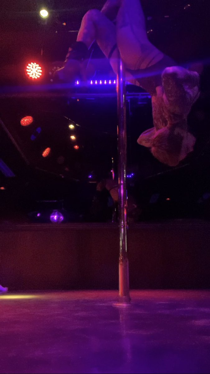 ElleStanger's tweet photo. Ima be at @XExoticLounge tonight, 8pm-1am https://t.co/gwEx6B80SQ