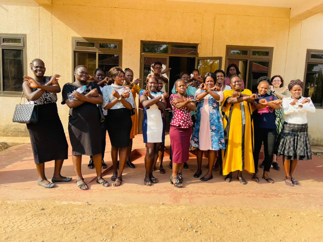 GIZ_SouthSudan's tweet photo. “Unity is key if we want to see no bias, no discrimination &amp; no stereotypical boundaries in #SouthSudan”

Today's #IWD2022 discussion on #GenderEquality in the workplace provided a space to  build support for women’s rights &amp;  participation in all areas of life.

#BreakTheBias https://t.co/FFgVVtXopd