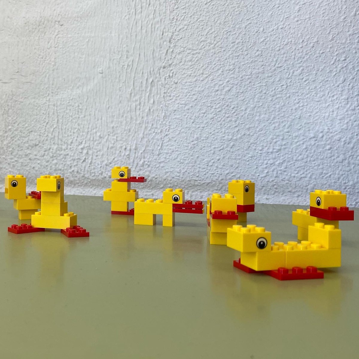 titodelafuente's tweet photo. Maravilla de mañana en la Lanzadera de #CabezondelaSal Descubrimientos y personas que comparten y generosamente enseñan caminos. Una mañana mas me llevo mas que doy. Eternamente agradecido🙏
#LEGO
#LSP
#LegoSeriousPlay
#legoseriousplaymethod https://t.co/Cuow3dETim