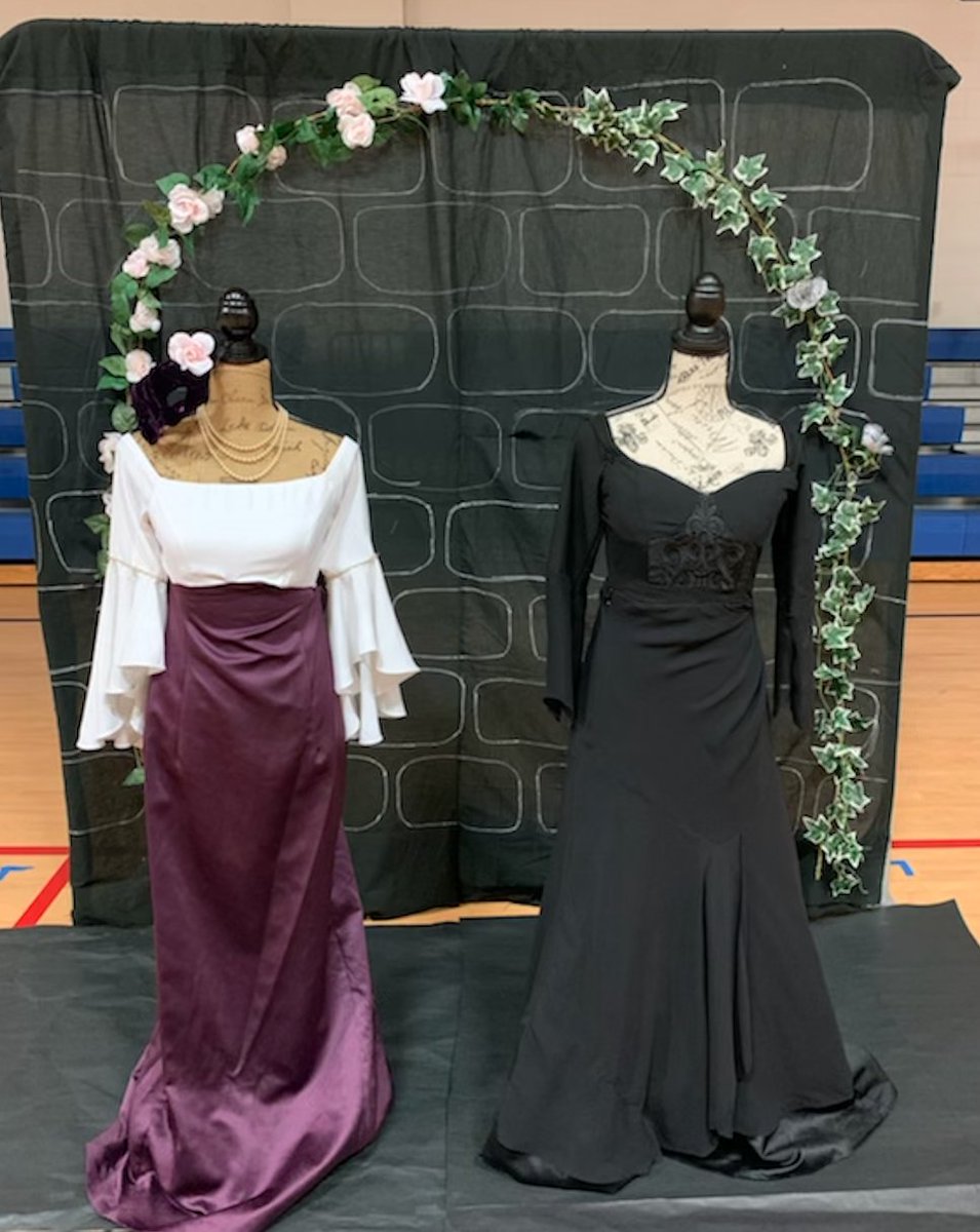lynleeg_nthc's tweet photo. So proud and excited about our final product for #shakespeareintheperk at @NewTechCoppell! Can't wait to present our #lovehatemuseumexhibit. See you there!
@Bence_EDU #nthctribe https://t.co/ITuVHZzymG