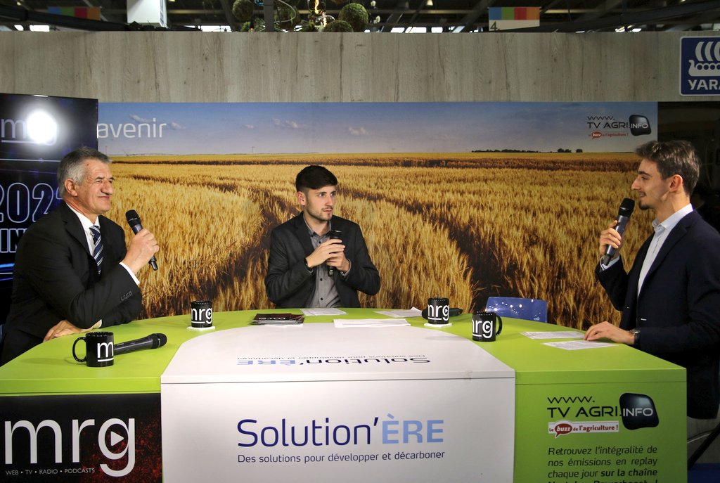 AxelRaybaud's tweet photo. Fabien Roussel, Anne Hidalgo, Sandrine Rousseau ou encore Jean Lassalle.
Autant de grands acteurs de cette campagne présidentielle que j'ai eu le plaisir d'interviewer sur @mrg_medias au Salon de l'Agriculture 2022. https://t.co/XAGGXewdkE