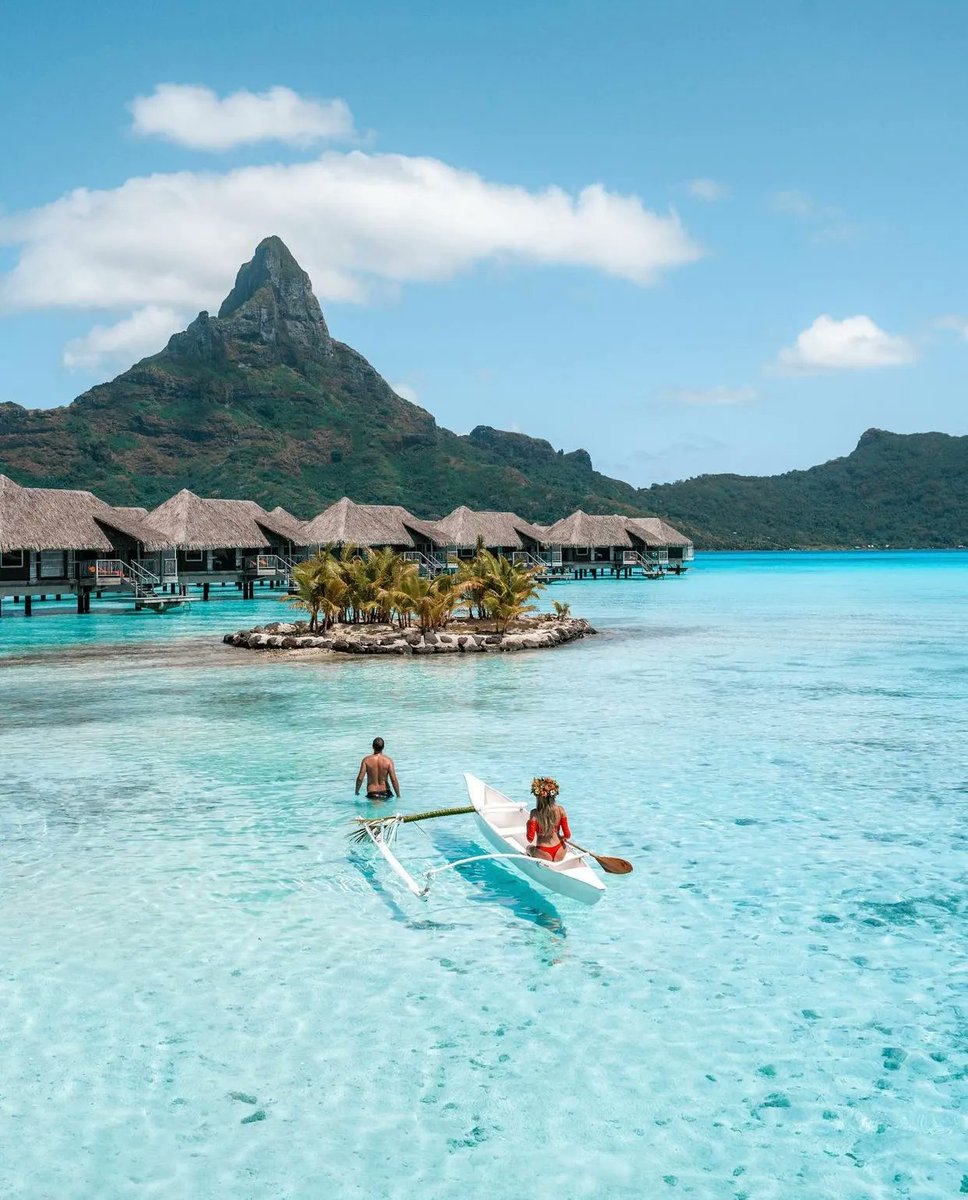 TravelVida's tweet photo. Bora Bora, French Polynesia 🇵🇫
📸: @thelosttwo | IG https://t.co/ahP1d49q1m