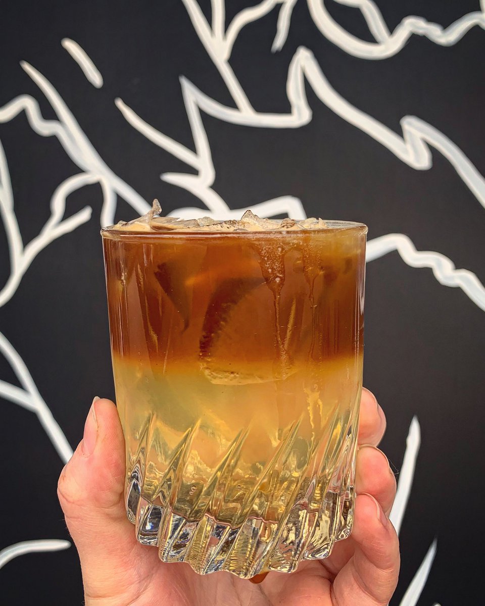 darkhallcoffee's tweet photo. espresso + dark crown tonic // match made in heaven 😈 #darkhallcoffee https://t.co/y28pKsluNP