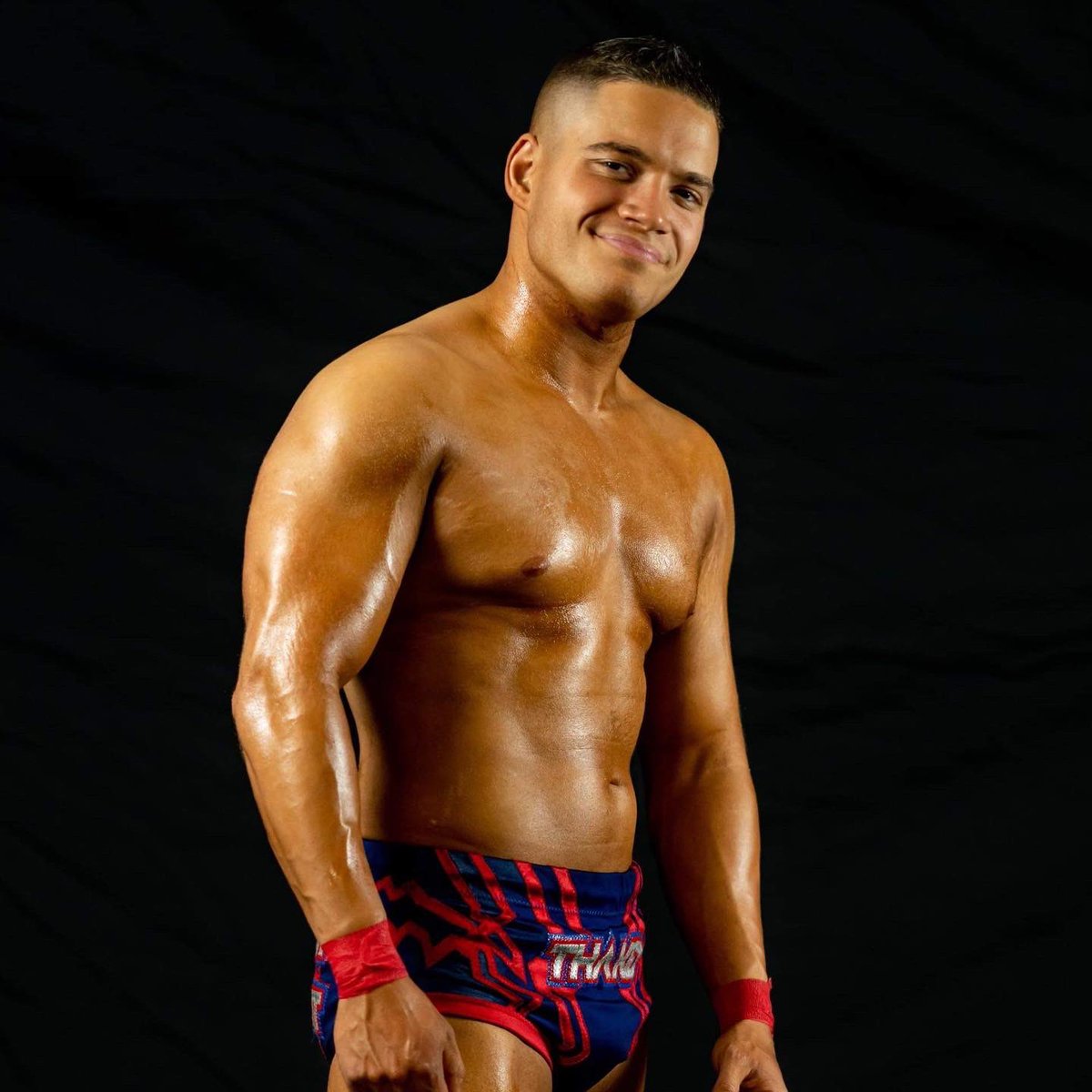 TheOfficialLWA's tweet image. 🚨TALENT ANNOUNCEMENT🚨 

Catch the debut of @VinnyPacifico1 at @lwa_wrestlingtx #ThatOneNight

Sunday April 3rd, 2022 TexasMania III Presents: LWA That One Night @ TexasMania III

eventbrite.com/e/lwa-that-one…

St. Jude Hall
2625 S. Cooper St.
Arlington, TX 76050
Bell Time 6pm