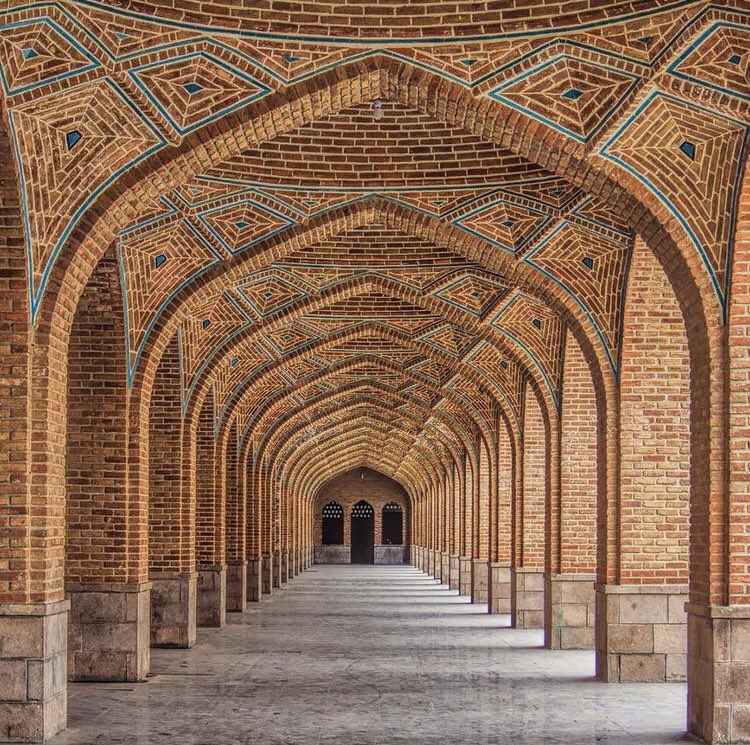 kapilarulkesi's tweet image. &quot;Elleri altınçağ mimarı.&quot;