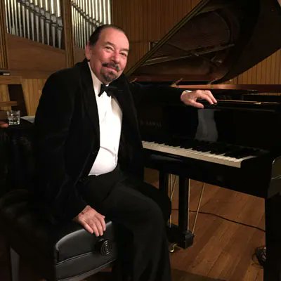 Thurs 3rd May - 'Don't shoot me, I'm only the piano player!'
The hugely talented David Scheel is regarded internationally as one of the finest solo musical comedy performers in the world.

BOOK NOW!

buff.ly/3MvAeQD

#penrith #livemusic #comedy
