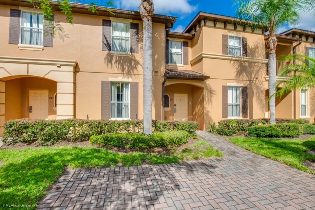 RegalPalmsClub's tweet photo. Your Home Away From Home Vacations Begins Here At The Regal Palms Resort &amp; Spa 🌴
You Can Book Your Stay With Us Now on Airbnb, VRBO and More! https://t.co/ZExpLij6Ff